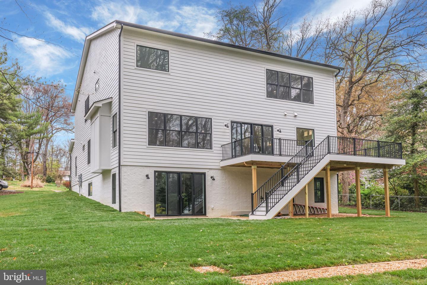 8525 RALEIGH AVE, ANNANDALE, Virginia 22003, 7 Bedrooms Bedrooms, ,7 BathroomsBathrooms,Residential,For sale,8525 RALEIGH AVE,VAFX2254884 MLS # VAFX2254884