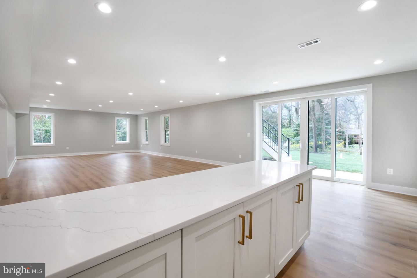 8525 RALEIGH AVE, ANNANDALE, Virginia 22003, 7 Bedrooms Bedrooms, ,7 BathroomsBathrooms,Residential,For sale,8525 RALEIGH AVE,VAFX2254884 MLS # VAFX2254884