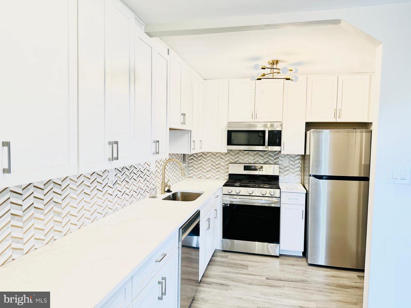 4401 CHERRY HILL RD #67, ARLINGTON, Virginia 22207, 2 Bedrooms Bedrooms, ,1 BathroomBathrooms,Residential,For sale,4401 CHERRY HILL RD #67,VAAR2060564 MLS # VAAR2060564