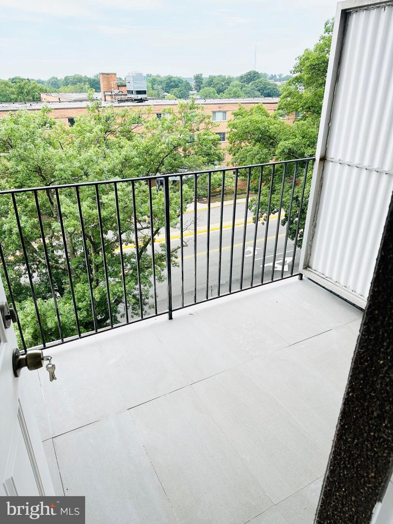 4401 CHERRY HILL RD #67, ARLINGTON, Virginia 22207, 2 Bedrooms Bedrooms, ,1 BathroomBathrooms,Residential,For sale,4401 CHERRY HILL RD #67,VAAR2060564 MLS # VAAR2060564