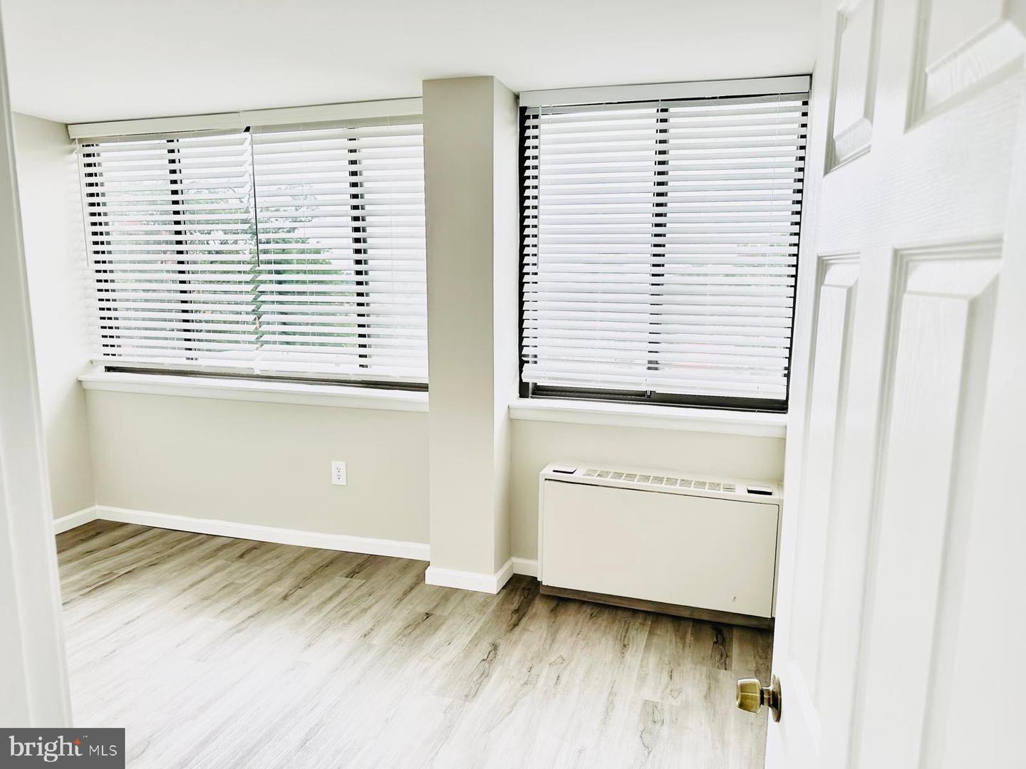 4401 CHERRY HILL RD #67, ARLINGTON, Virginia 22207, 2 Bedrooms Bedrooms, ,1 BathroomBathrooms,Residential,For sale,4401 CHERRY HILL RD #67,VAAR2060564 MLS # VAAR2060564