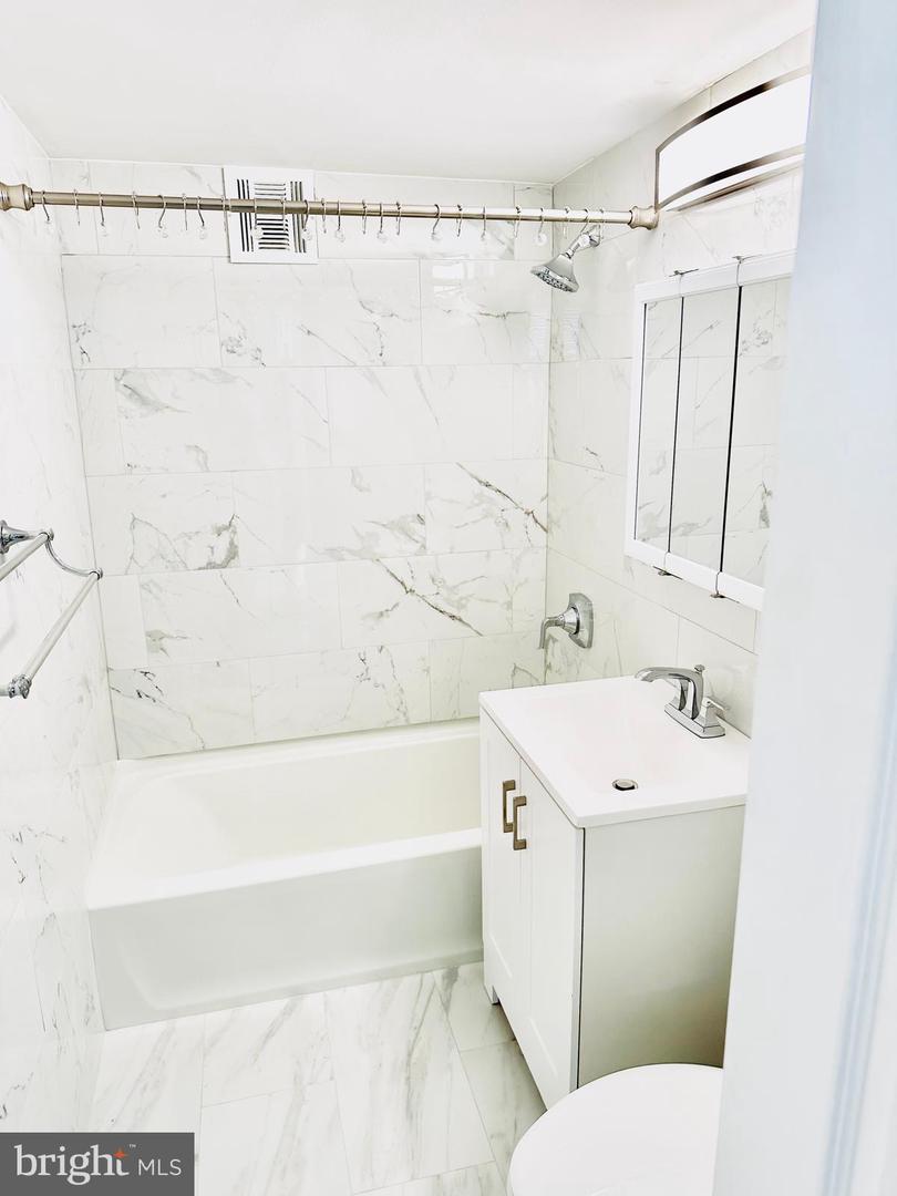4401 CHERRY HILL RD #67, ARLINGTON, Virginia 22207, 2 Bedrooms Bedrooms, ,1 BathroomBathrooms,Residential,For sale,4401 CHERRY HILL RD #67,VAAR2060564 MLS # VAAR2060564