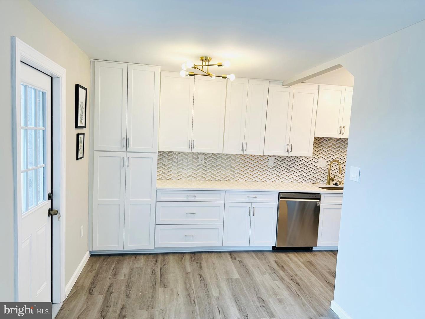 4401 CHERRY HILL RD #67, ARLINGTON, Virginia 22207, 2 Bedrooms Bedrooms, ,1 BathroomBathrooms,Residential,For sale,4401 CHERRY HILL RD #67,VAAR2060564 MLS # VAAR2060564