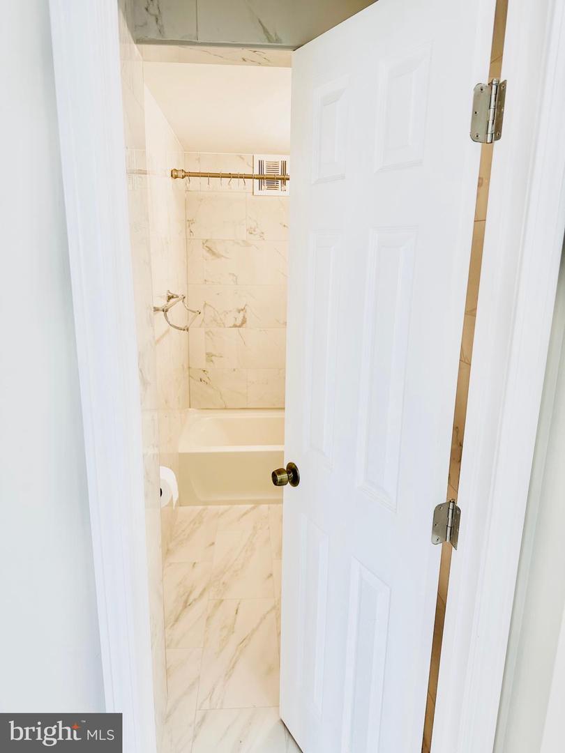 4401 CHERRY HILL RD #67, ARLINGTON, Virginia 22207, 2 Bedrooms Bedrooms, ,1 BathroomBathrooms,Residential,For sale,4401 CHERRY HILL RD #67,VAAR2060564 MLS # VAAR2060564