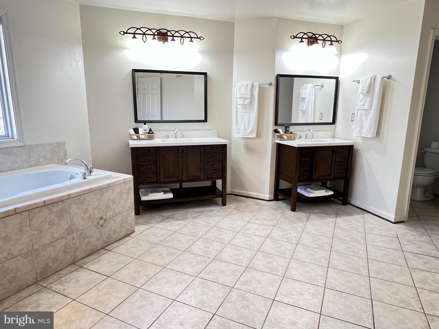 8701 SINCLAIR MILL RD, MANASSAS, Virginia 20112, 5 Bedrooms Bedrooms, ,4 BathroomsBathrooms,Residential,For sale,8701 SINCLAIR MILL RD,VAPW2086244 MLS # VAPW2086244