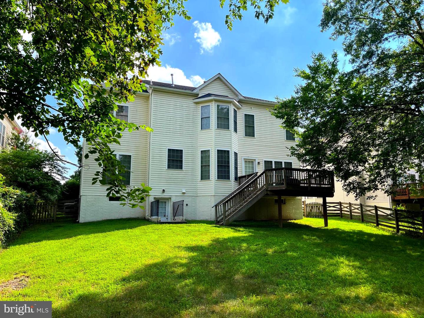 25670 S VILLAGE DR, CHANTILLY, Virginia 20152, 4 Bedrooms Bedrooms, ,4 BathroomsBathrooms,Residential,For sale,25670 S VILLAGE DR,VALO2087870 MLS # VALO2087870