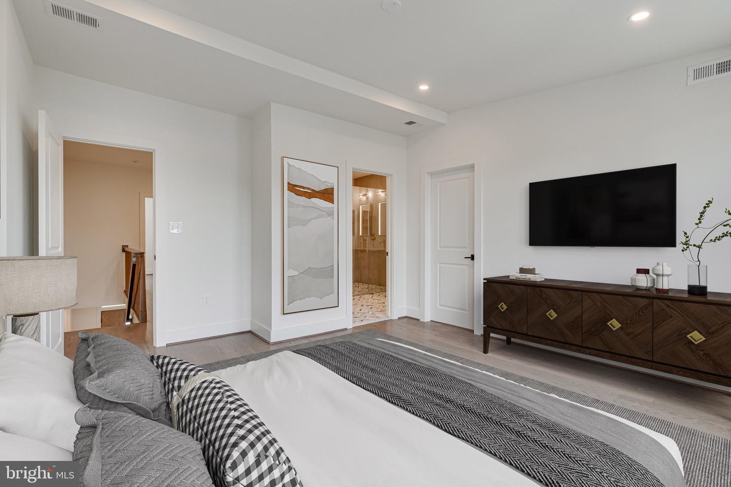 4820 5TH ST NW, WASHINGTON, District Of Columbia 20011, 4 Bedrooms Bedrooms, ,3 BathroomsBathrooms,Residential,For sale,4820 5TH ST NW,DCDC2185424 MLS # DCDC2185424