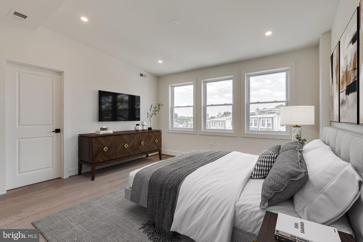 4820 5TH ST NW, WASHINGTON, District Of Columbia 20011, 4 Bedrooms Bedrooms, ,3 BathroomsBathrooms,Residential,For sale,4820 5TH ST NW,DCDC2185424 MLS # DCDC2185424