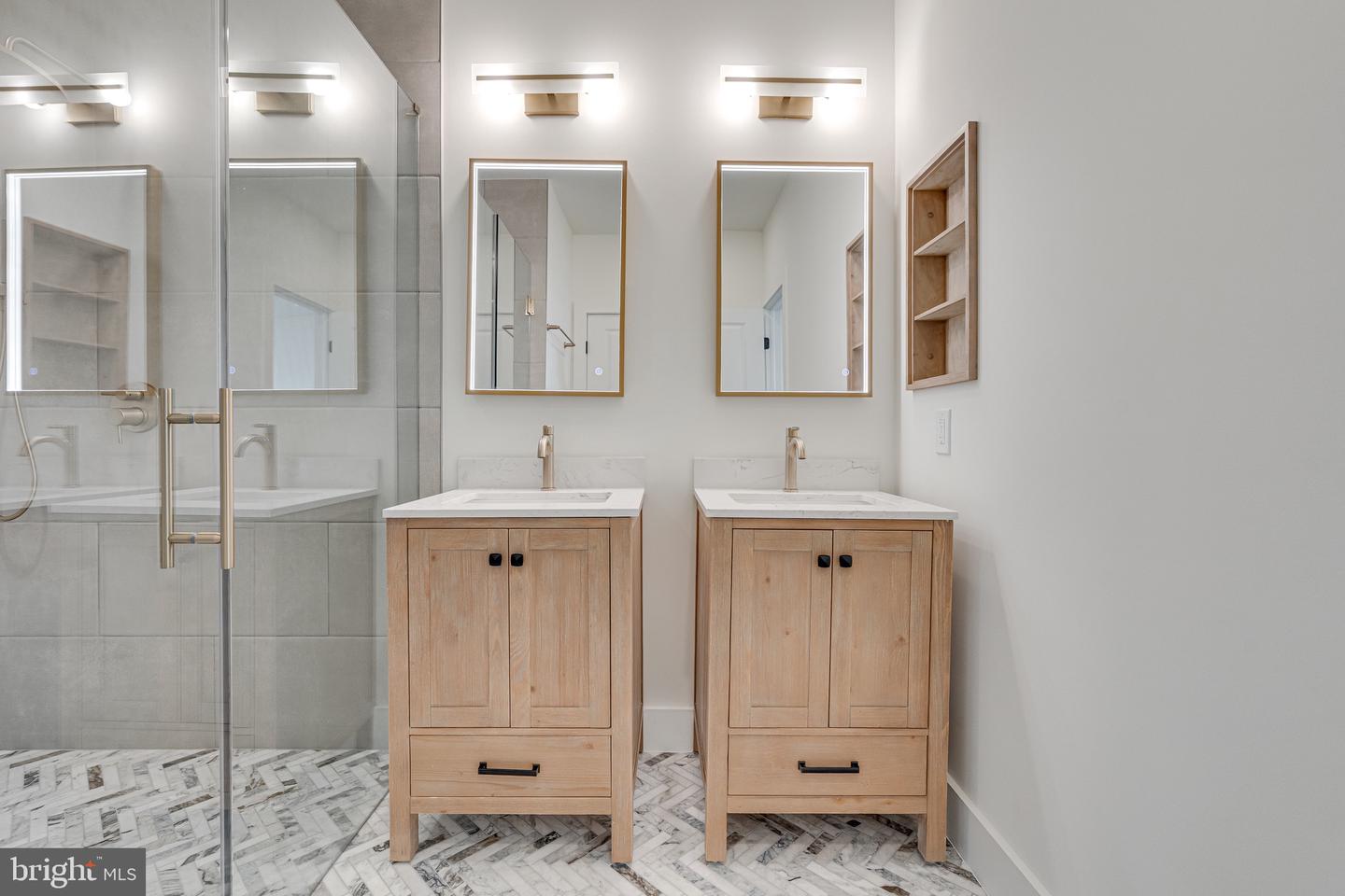 4820 5TH ST NW, WASHINGTON, District Of Columbia 20011, 4 Bedrooms Bedrooms, ,3 BathroomsBathrooms,Residential,For sale,4820 5TH ST NW,DCDC2185424 MLS # DCDC2185424