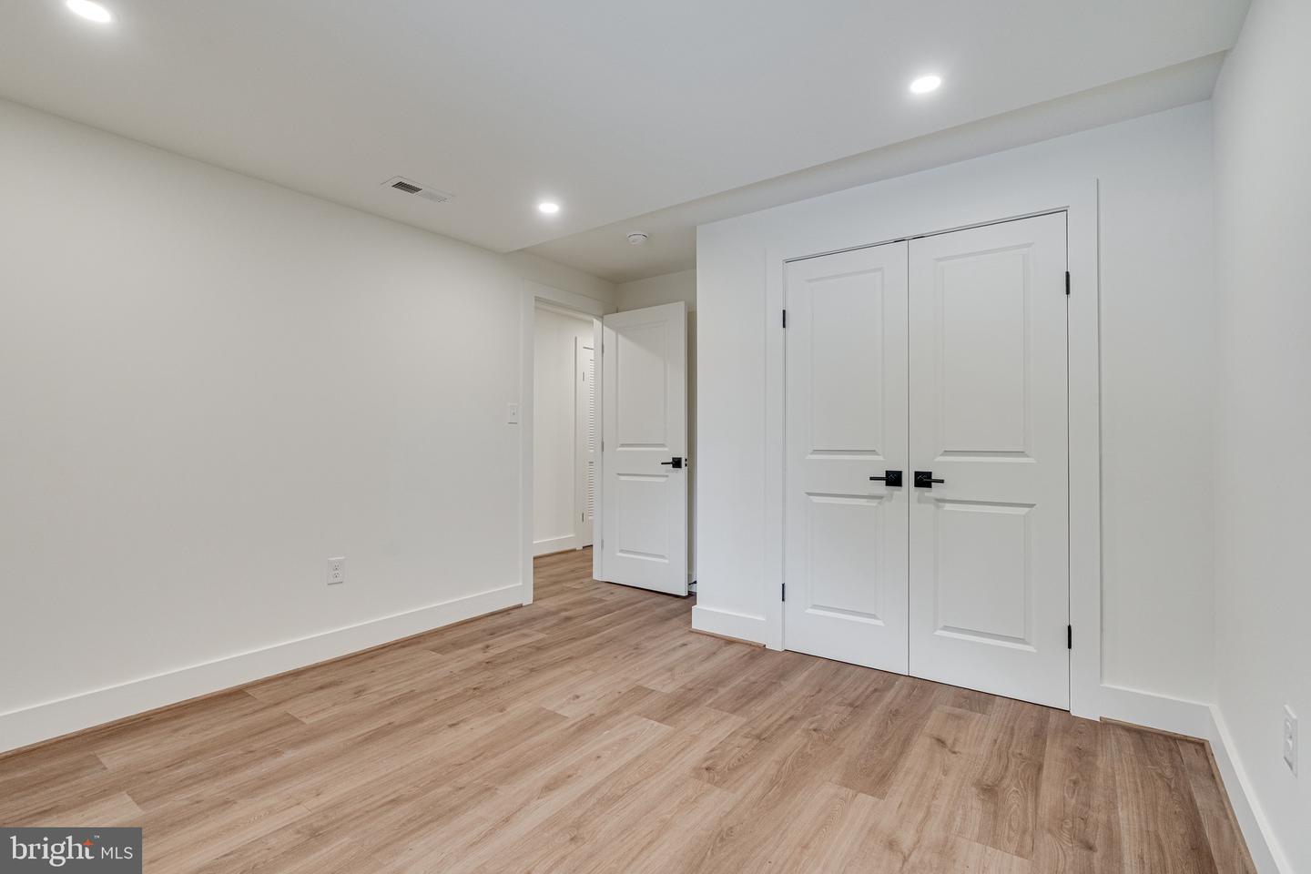 4820 5TH ST NW, WASHINGTON, District Of Columbia 20011, 4 Bedrooms Bedrooms, ,3 BathroomsBathrooms,Residential,For sale,4820 5TH ST NW,DCDC2185424 MLS # DCDC2185424