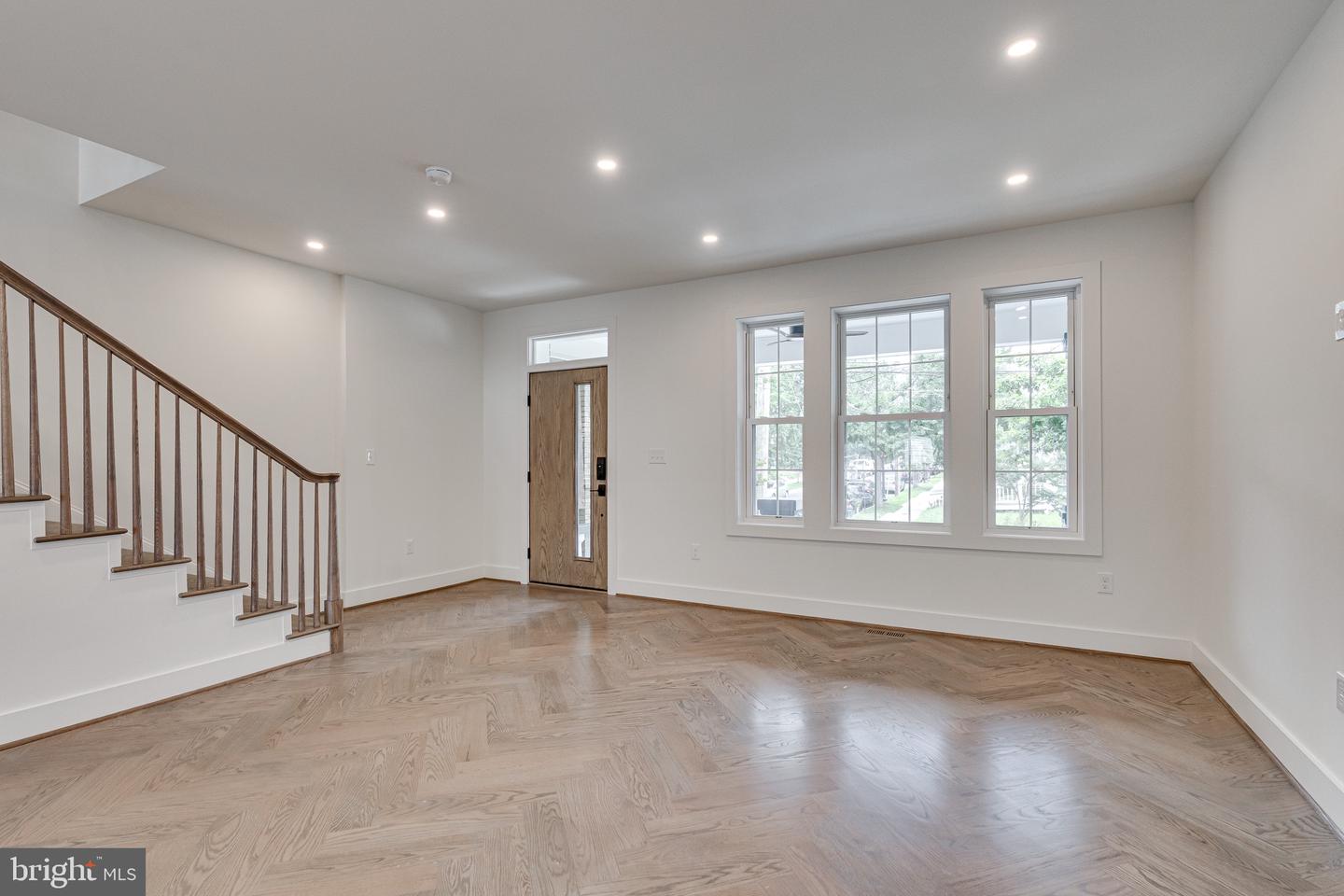 4820 5TH ST NW, WASHINGTON, District Of Columbia 20011, 4 Bedrooms Bedrooms, ,3 BathroomsBathrooms,Residential,For sale,4820 5TH ST NW,DCDC2185424 MLS # DCDC2185424