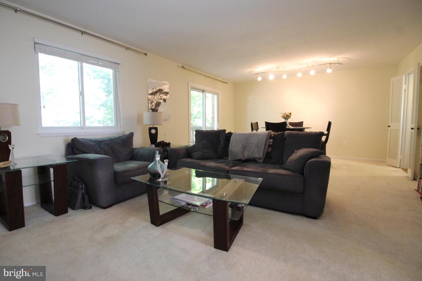 1403 GREENMONT CT, RESTON, Virginia 20190, 3 Bedrooms Bedrooms, ,3 BathroomsBathrooms,Residential,For sale,1403 GREENMONT CT,VAFX2224534 MLS # VAFX2224534