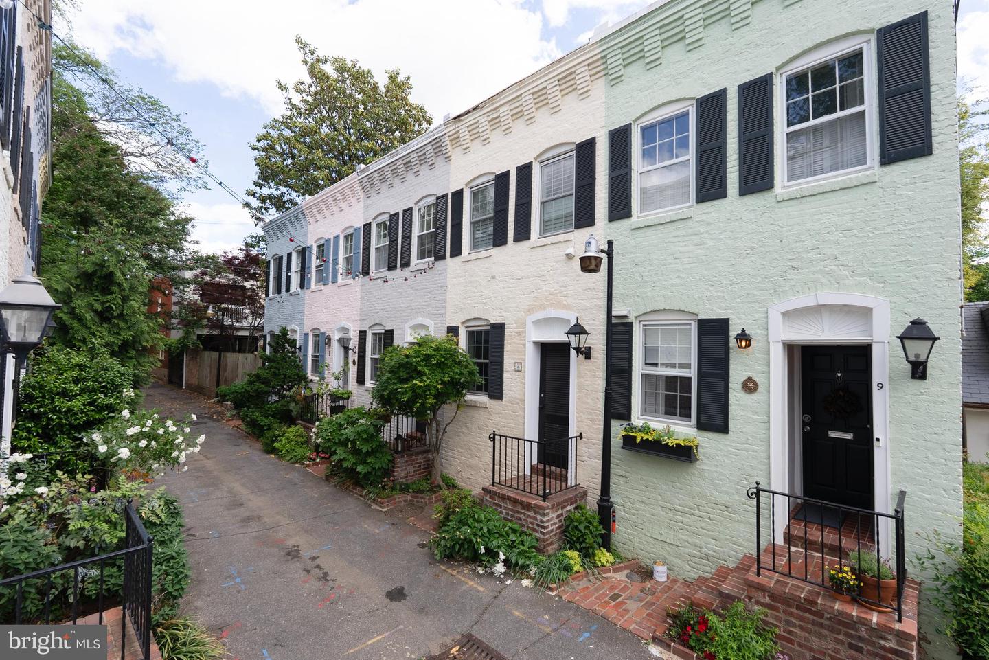 7 POMANDER WALK NW, WASHINGTON, District Of Columbia 20007, 1 Bedroom Bedrooms, ,1 BathroomBathrooms,Residential,For sale,7 POMANDER WALK NW,DCDC2189408 MLS # DCDC2189408