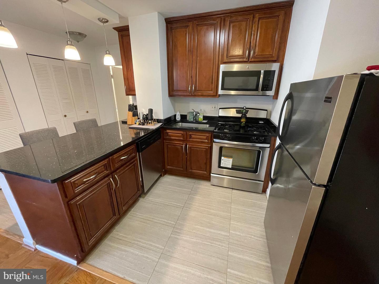 922 24TH ST NW #209, WASHINGTON, District Of Columbia 20037, 2 Rooms Rooms,1 BathroomBathrooms,Residential,For sale,922 24TH ST NW #209,DCDC2192458 MLS # DCDC2192458