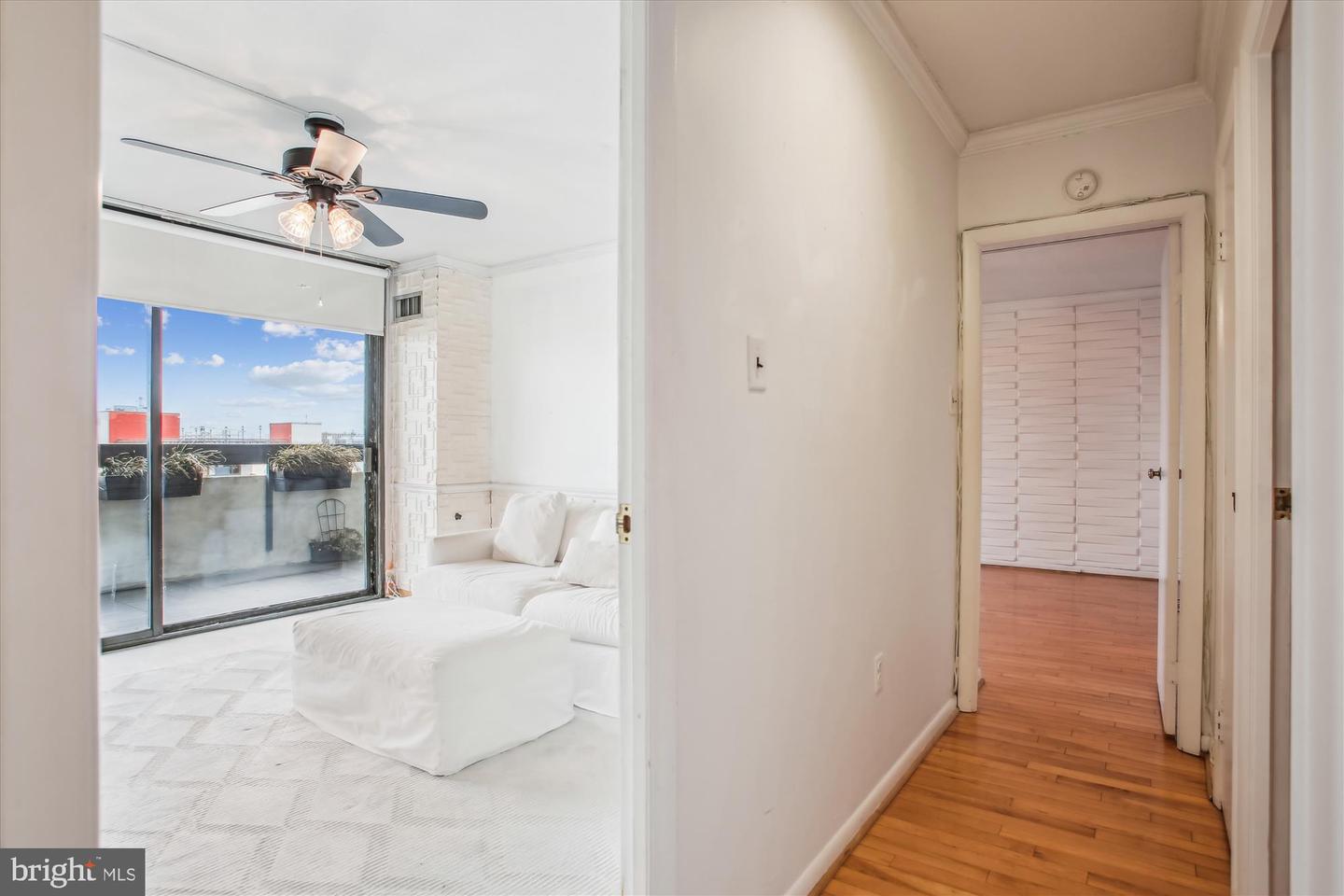 400 MADISON ST #1704, ALEXANDRIA, Virginia 22314, 2 Bedrooms Bedrooms, ,2 BathroomsBathrooms,Residential,For sale,400 MADISON ST #1704,VAAX2043720 MLS # VAAX2043720
