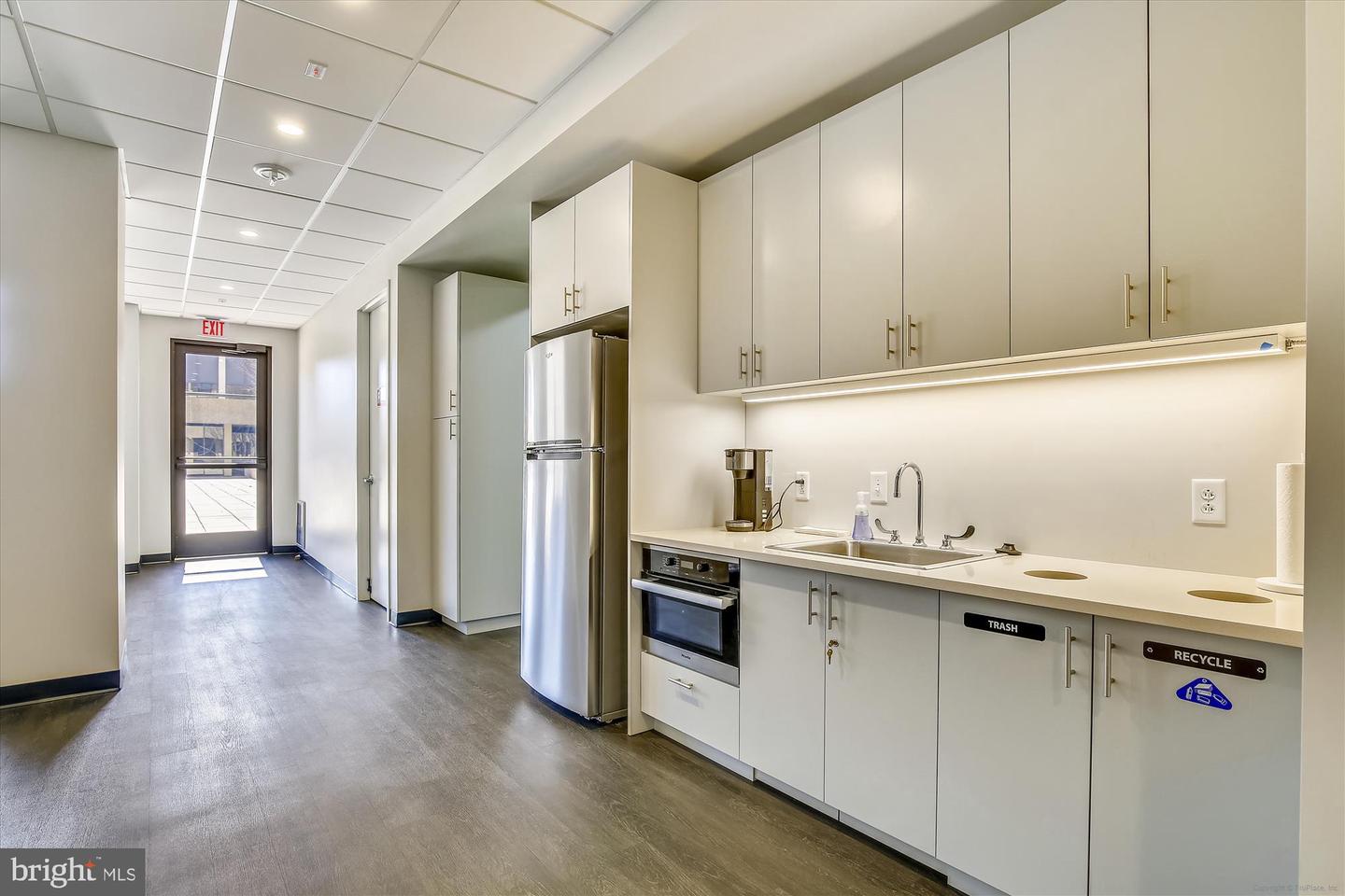 400 MADISON ST #1704, ALEXANDRIA, Virginia 22314, 2 Bedrooms Bedrooms, ,2 BathroomsBathrooms,Residential,For sale,400 MADISON ST #1704,VAAX2043720 MLS # VAAX2043720