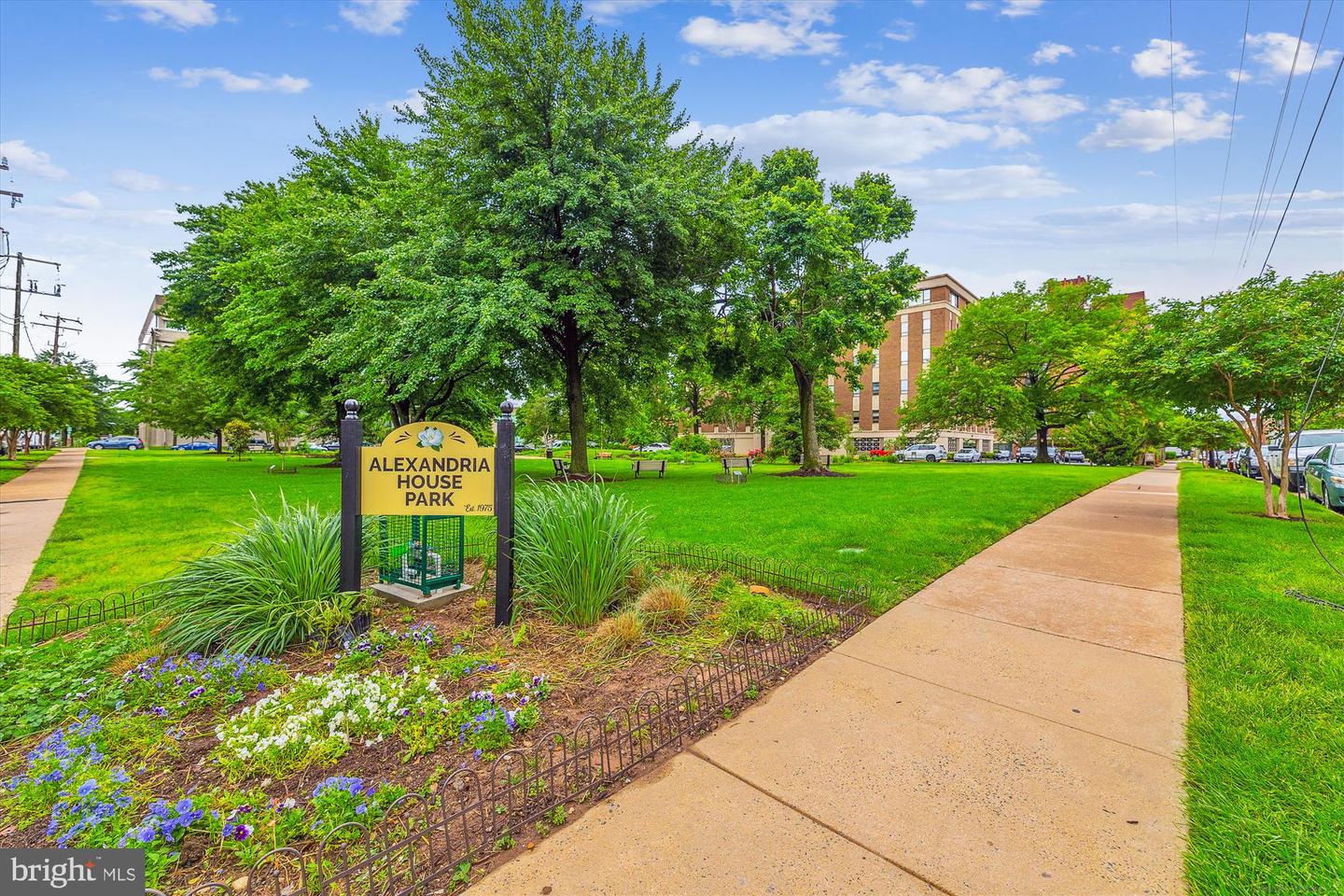 400 MADISON ST #1704, ALEXANDRIA, Virginia 22314, 2 Bedrooms Bedrooms, ,2 BathroomsBathrooms,Residential,For sale,400 MADISON ST #1704,VAAX2043720 MLS # VAAX2043720