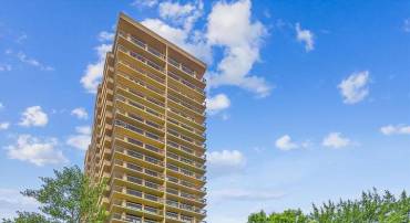 400 MADISON ST #1704, ALEXANDRIA, Virginia 22314, 2 Bedrooms Bedrooms, ,2 BathroomsBathrooms,Residential,For sale,400 MADISON ST #1704,VAAX2043720 MLS # VAAX2043720