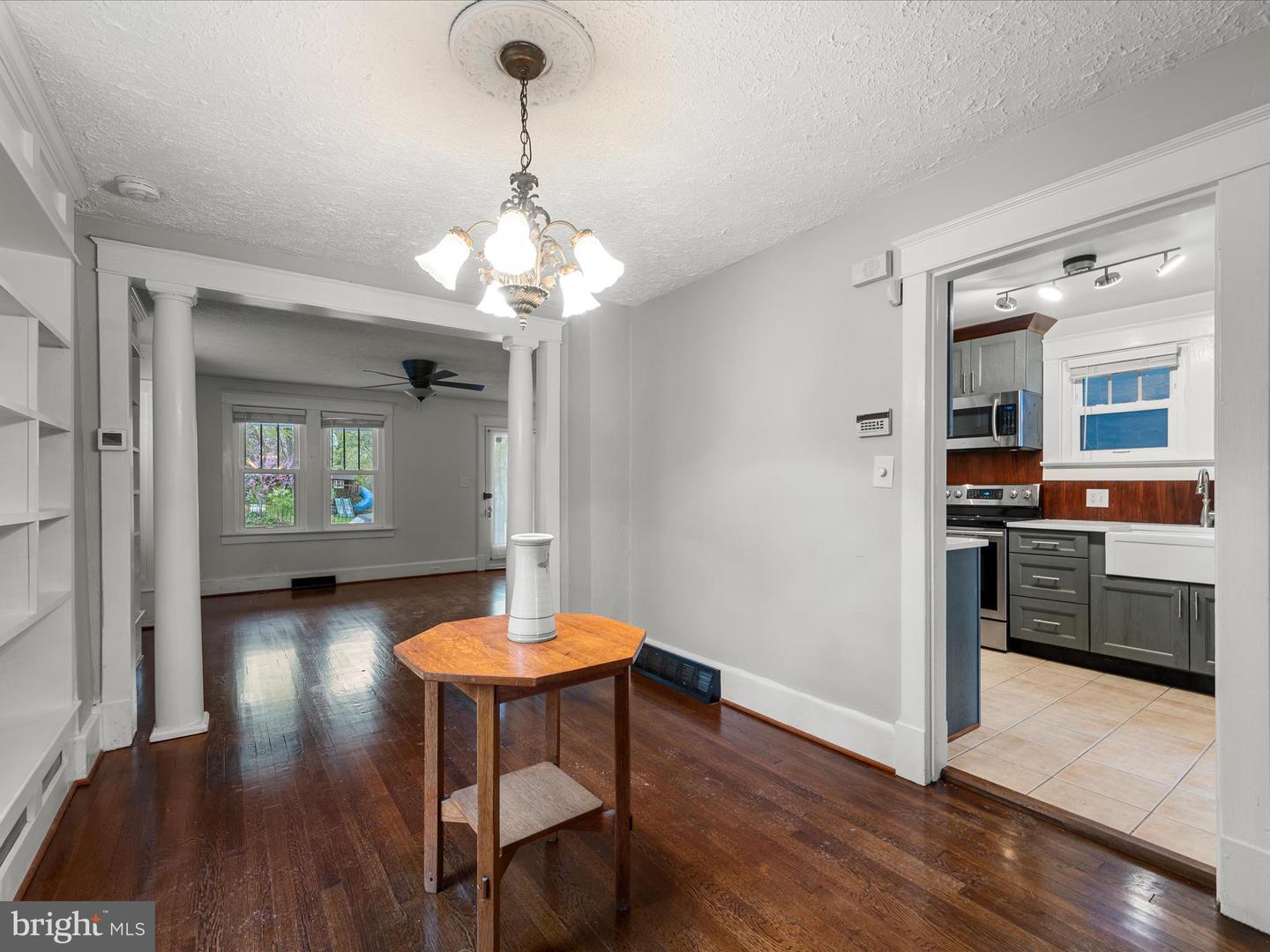 107 E MONMOUTH ST, WINCHESTER, Virginia 22601, 3 Bedrooms Bedrooms, ,1 BathroomBathrooms,Residential,For sale,107 E MONMOUTH ST,VAWI2007482 MLS # VAWI2007482