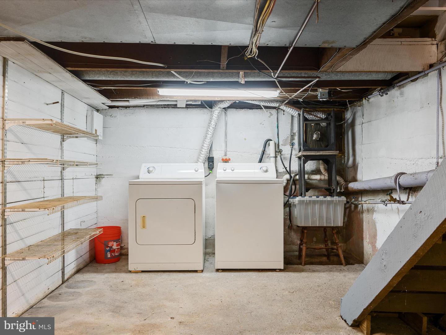 107 E MONMOUTH ST, WINCHESTER, Virginia 22601, 3 Bedrooms Bedrooms, ,1 BathroomBathrooms,Residential,For sale,107 E MONMOUTH ST,VAWI2007482 MLS # VAWI2007482