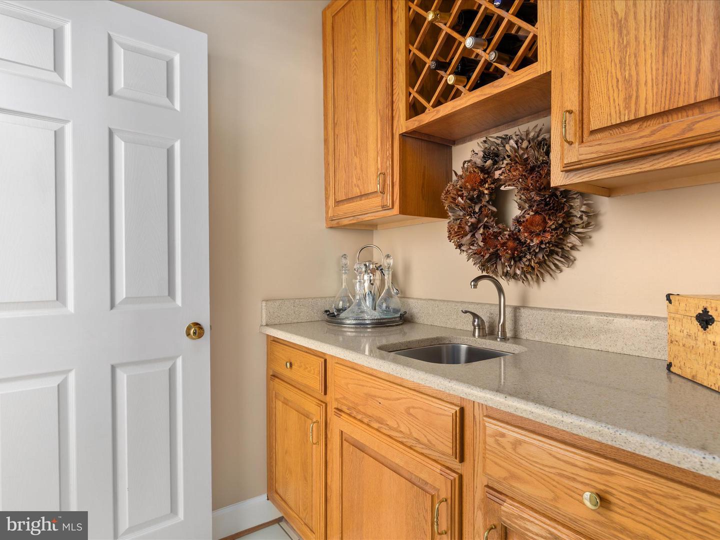 8105 HADDINGTON CT, FAIRFAX STATION, Virginia 22039, 4 Bedrooms Bedrooms, ,3 BathroomsBathrooms,Residential,For sale,8105 HADDINGTON CT,VAFX2235152 MLS # VAFX2235152