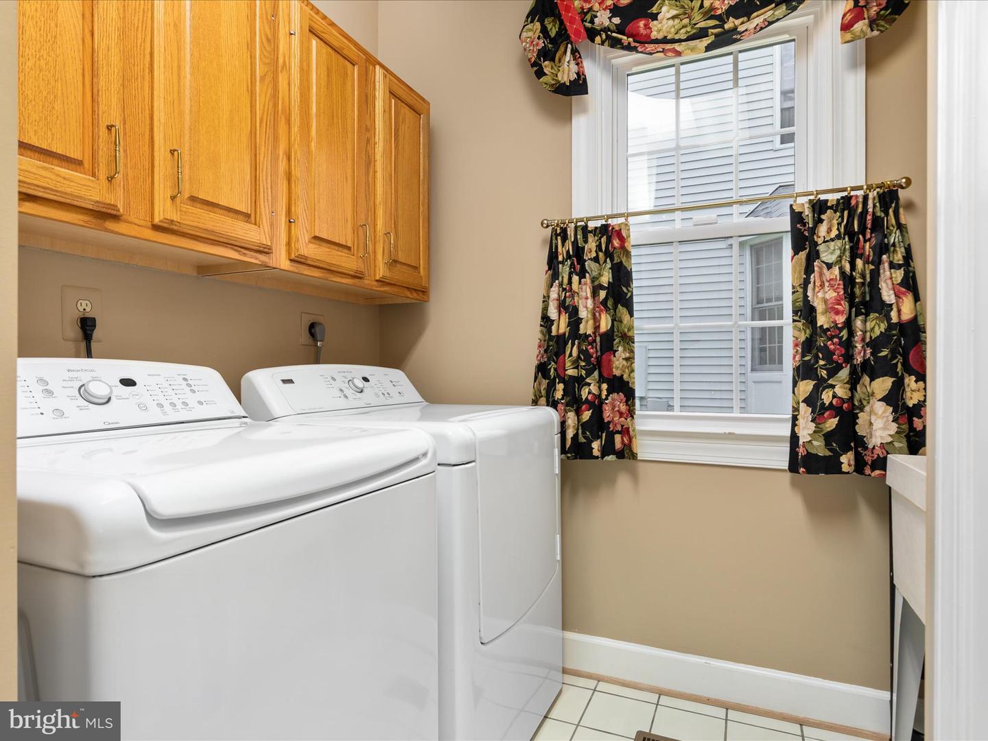 8105 HADDINGTON CT, FAIRFAX STATION, Virginia 22039, 4 Bedrooms Bedrooms, ,3 BathroomsBathrooms,Residential,For sale,8105 HADDINGTON CT,VAFX2235152 MLS # VAFX2235152