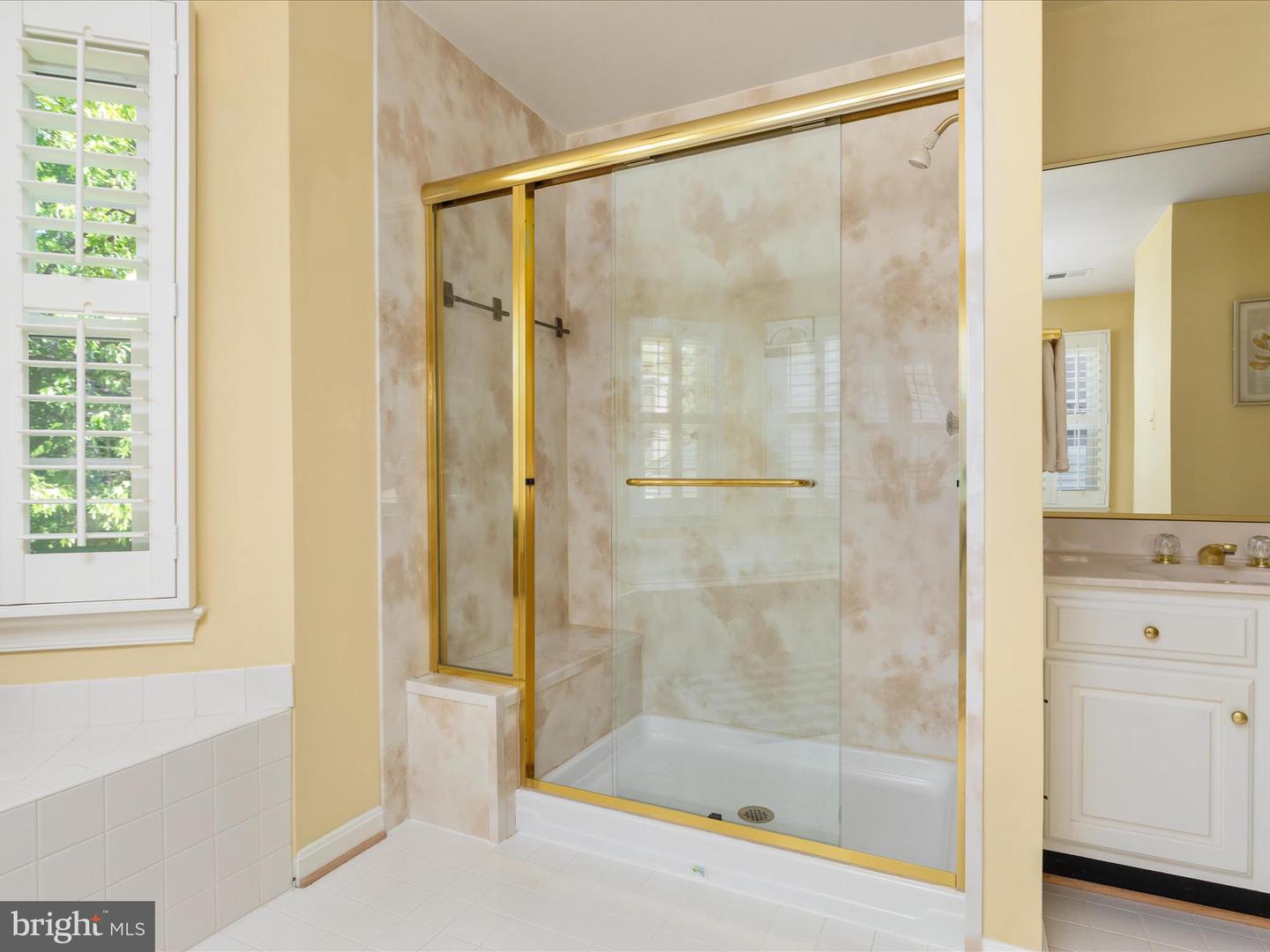 8105 HADDINGTON CT, FAIRFAX STATION, Virginia 22039, 4 Bedrooms Bedrooms, ,3 BathroomsBathrooms,Residential,For sale,8105 HADDINGTON CT,VAFX2235152 MLS # VAFX2235152