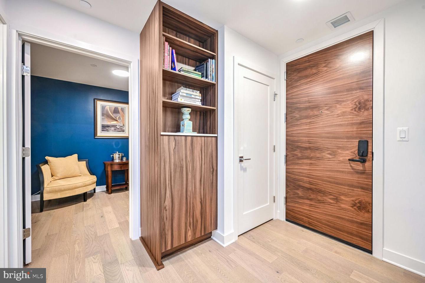 37 L ST SE #401, WASHINGTON, District Of Columbia 20003, 2 Bedrooms Bedrooms, ,2 BathroomsBathrooms,Residential,For sale,37 L ST SE #401,DCDC2196832 MLS # DCDC2196832