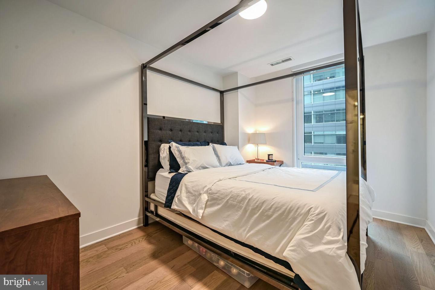 37 L ST SE #401, WASHINGTON, District Of Columbia 20003, 2 Bedrooms Bedrooms, ,2 BathroomsBathrooms,Residential,For sale,37 L ST SE #401,DCDC2196832 MLS # DCDC2196832