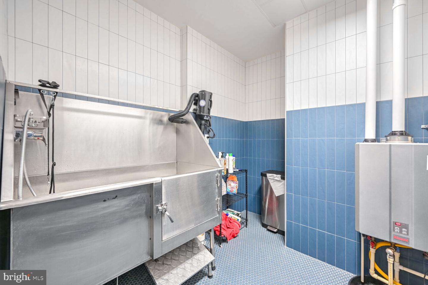 37 L ST SE #401, WASHINGTON, District Of Columbia 20003, 2 Bedrooms Bedrooms, ,2 BathroomsBathrooms,Residential,For sale,37 L ST SE #401,DCDC2196832 MLS # DCDC2196832