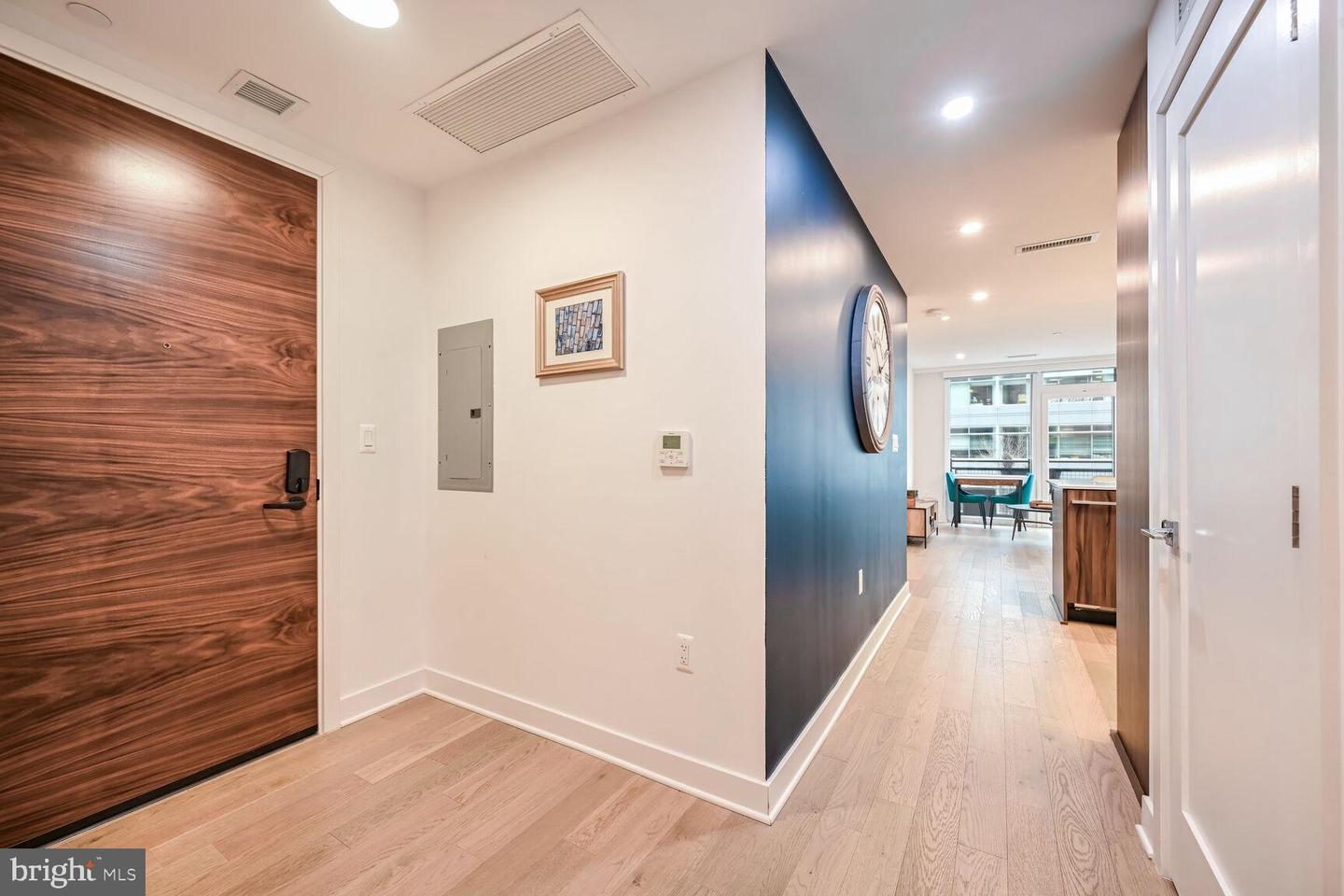 37 L ST SE #401, WASHINGTON, District Of Columbia 20003, 2 Bedrooms Bedrooms, ,2 BathroomsBathrooms,Residential,For sale,37 L ST SE #401,DCDC2196832 MLS # DCDC2196832