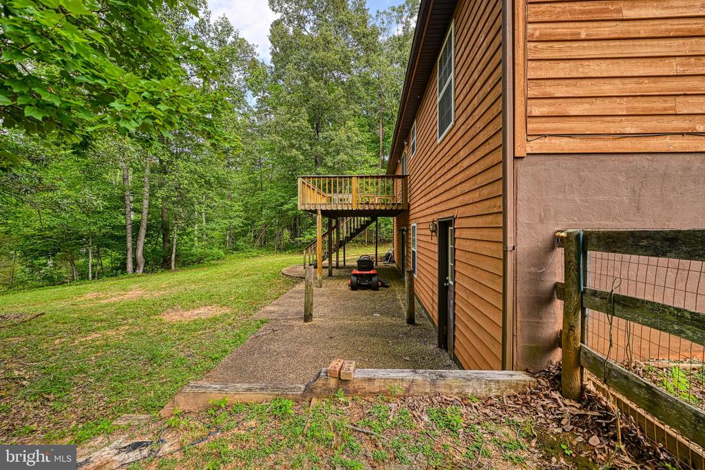 3716 MARTIN KINGS RD, CHARLOTTESVILLE, Virginia 22902, 4 Bedrooms Bedrooms, ,3 BathroomsBathrooms,Residential,3716 MARTIN KINGS RD,VAAB2001044 MLS # VAAB2001044