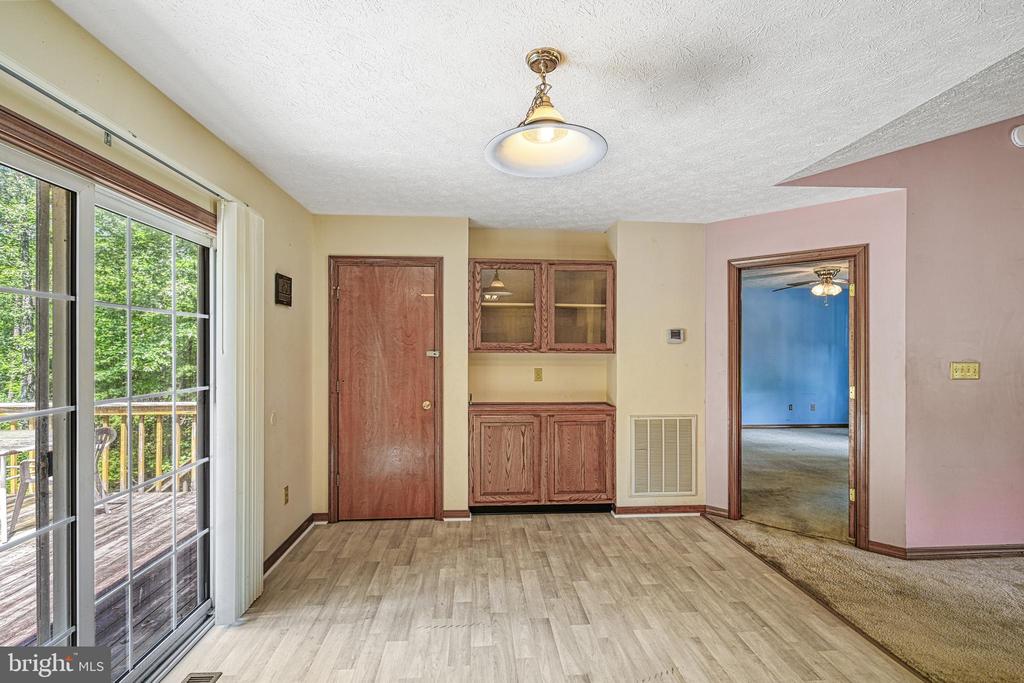 3716 MARTIN KINGS RD, CHARLOTTESVILLE, Virginia 22902, 4 Bedrooms Bedrooms, ,3 BathroomsBathrooms,Residential,3716 MARTIN KINGS RD,VAAB2001044 MLS # VAAB2001044