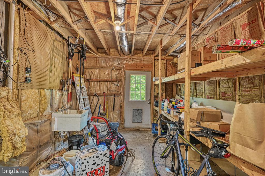 3716 MARTIN KINGS RD, CHARLOTTESVILLE, Virginia 22902, 4 Bedrooms Bedrooms, ,3 BathroomsBathrooms,Residential,3716 MARTIN KINGS RD,VAAB2001044 MLS # VAAB2001044