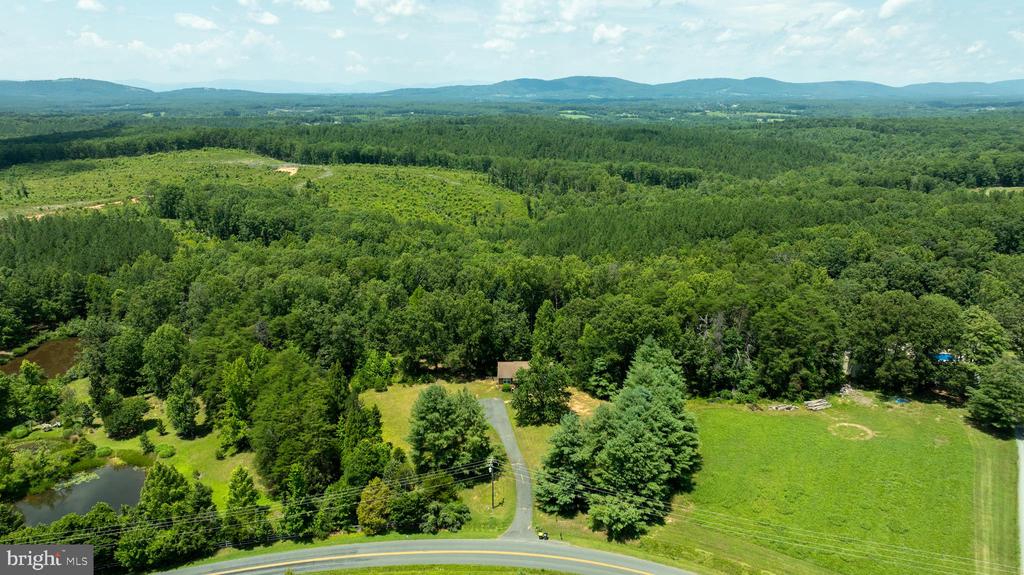 3716 MARTIN KINGS RD, CHARLOTTESVILLE, Virginia 22902, 4 Bedrooms Bedrooms, ,3 BathroomsBathrooms,Residential,3716 MARTIN KINGS RD,VAAB2001044 MLS # VAAB2001044
