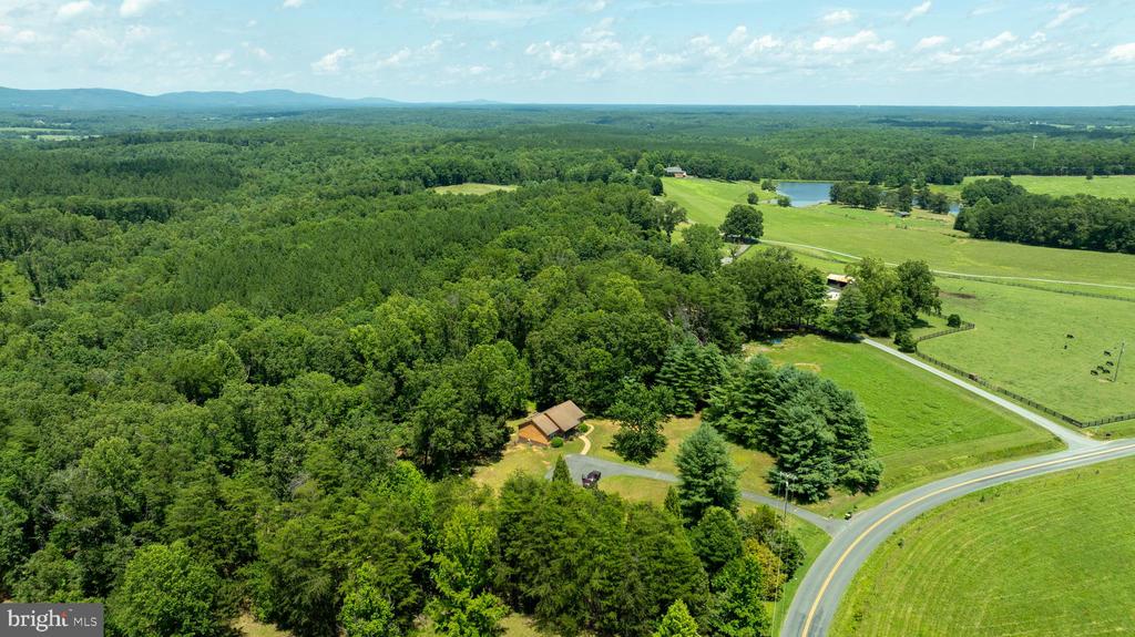 3716 MARTIN KINGS RD, CHARLOTTESVILLE, Virginia 22902, 4 Bedrooms Bedrooms, ,3 BathroomsBathrooms,Residential,3716 MARTIN KINGS RD,VAAB2001044 MLS # VAAB2001044