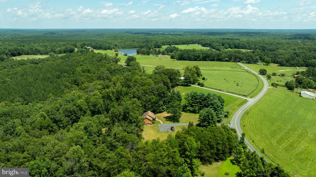 3716 MARTIN KINGS RD, CHARLOTTESVILLE, Virginia 22902, 4 Bedrooms Bedrooms, ,3 BathroomsBathrooms,Residential,3716 MARTIN KINGS RD,VAAB2001044 MLS # VAAB2001044