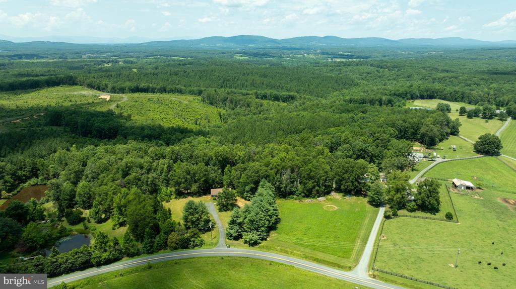 3716 MARTIN KINGS RD, CHARLOTTESVILLE, Virginia 22902, 4 Bedrooms Bedrooms, ,3 BathroomsBathrooms,Residential,3716 MARTIN KINGS RD,VAAB2001044 MLS # VAAB2001044