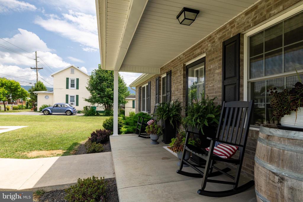 250 FAIRVIEW RD, LURAY, Virginia 22835, 3 Bedrooms Bedrooms, ,2 BathroomsBathrooms,Residential,250 FAIRVIEW RD,VAPA2005114 MLS # VAPA2005114