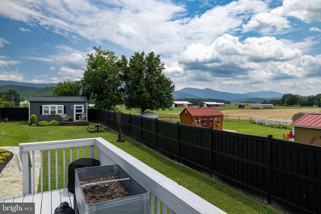250 FAIRVIEW RD, LURAY, Virginia 22835, 3 Bedrooms Bedrooms, ,2 BathroomsBathrooms,Residential,250 FAIRVIEW RD,VAPA2005114 MLS # VAPA2005114