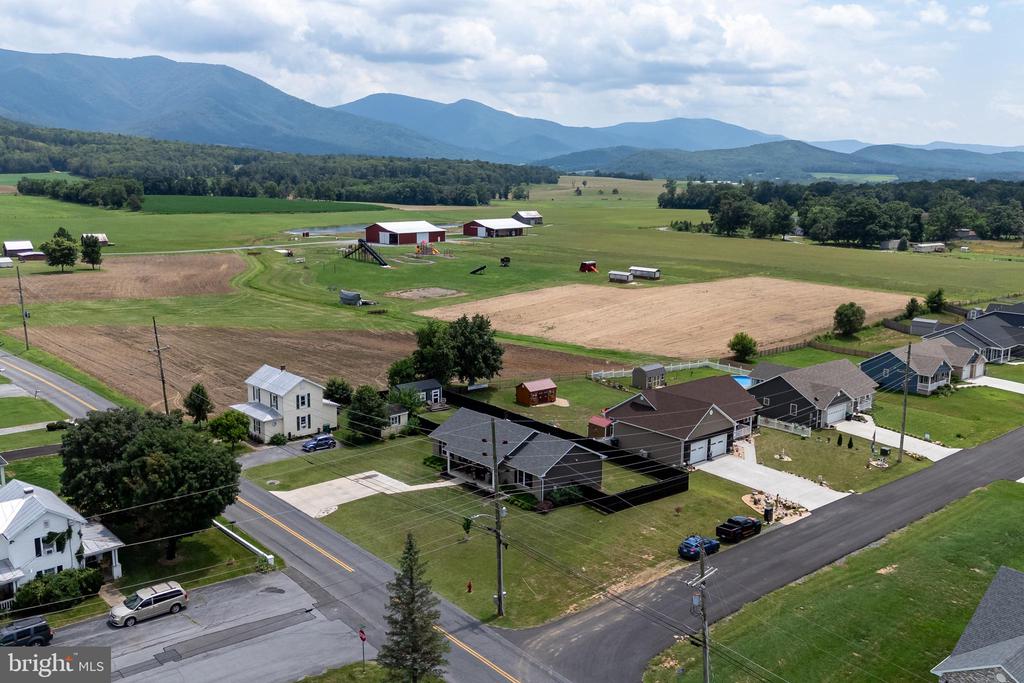250 FAIRVIEW RD, LURAY, Virginia 22835, 3 Bedrooms Bedrooms, ,2 BathroomsBathrooms,Residential,250 FAIRVIEW RD,VAPA2005114 MLS # VAPA2005114