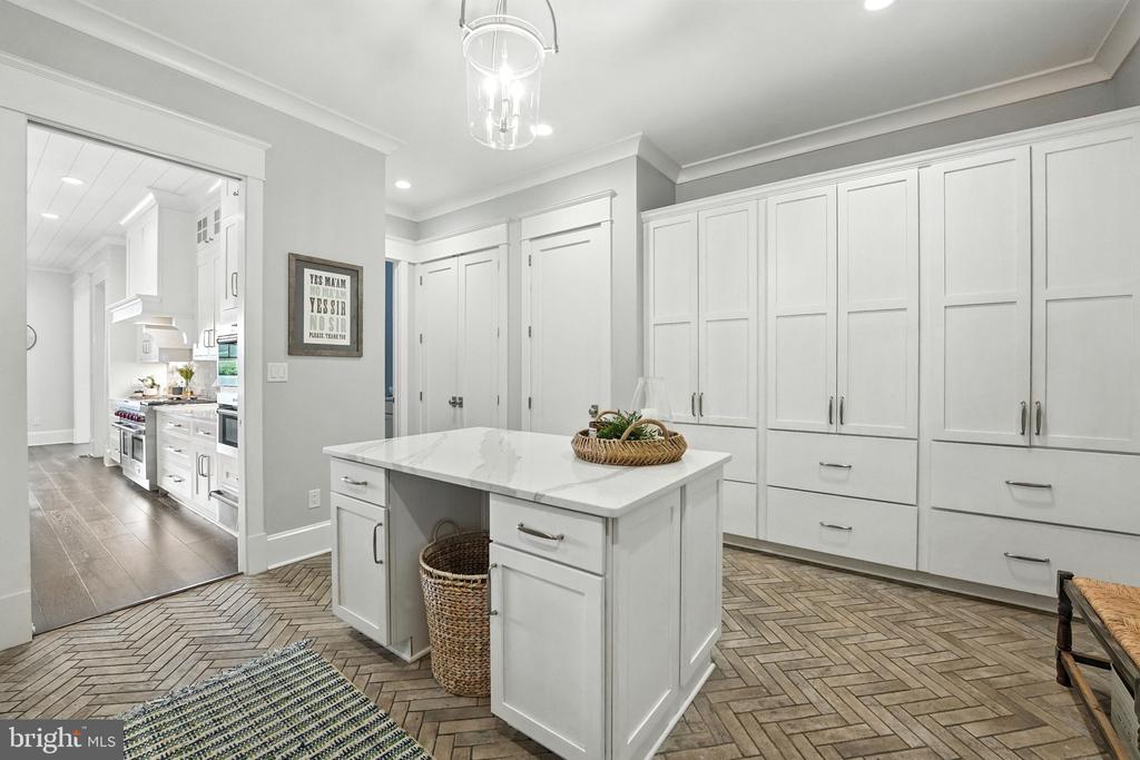 11109 VANDERBILT CV, SPOTSYLVANIA, Virginia 22551, 5 Bedrooms Bedrooms, ,6 BathroomsBathrooms,Residential,11109 VANDERBILT CV,VASP2034506 MLS # VASP2034506