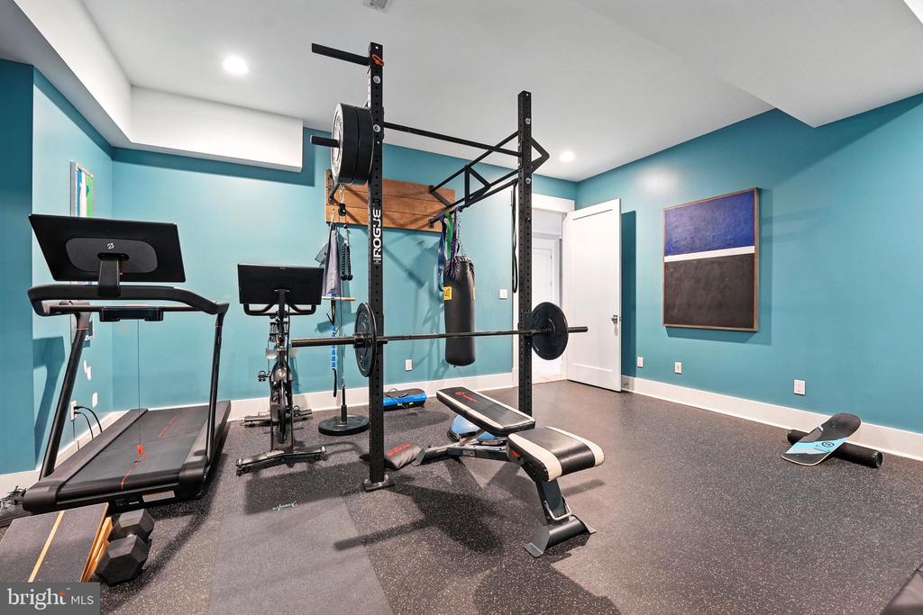 11109 VANDERBILT CV, SPOTSYLVANIA, Virginia 22551, 5 Bedrooms Bedrooms, ,6 BathroomsBathrooms,Residential,11109 VANDERBILT CV,VASP2034506 MLS # VASP2034506