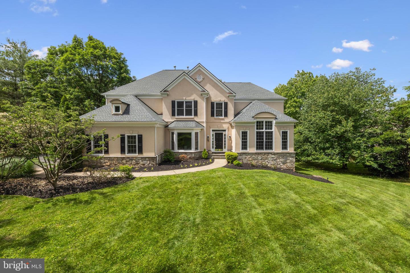 1418 WOODHURST BLVD, MCLEAN, Virginia 22102, 6 Bedrooms Bedrooms, ,5 BathroomsBathrooms,Residential,For sale,1418 WOODHURST BLVD,VAFX2236692 MLS # VAFX2236692