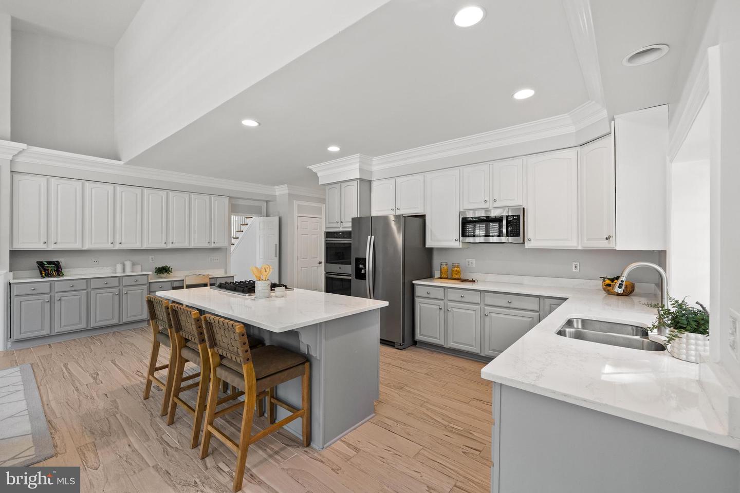 1418 WOODHURST BLVD, MCLEAN, Virginia 22102, 6 Bedrooms Bedrooms, ,5 BathroomsBathrooms,Residential,For sale,1418 WOODHURST BLVD,VAFX2236692 MLS # VAFX2236692