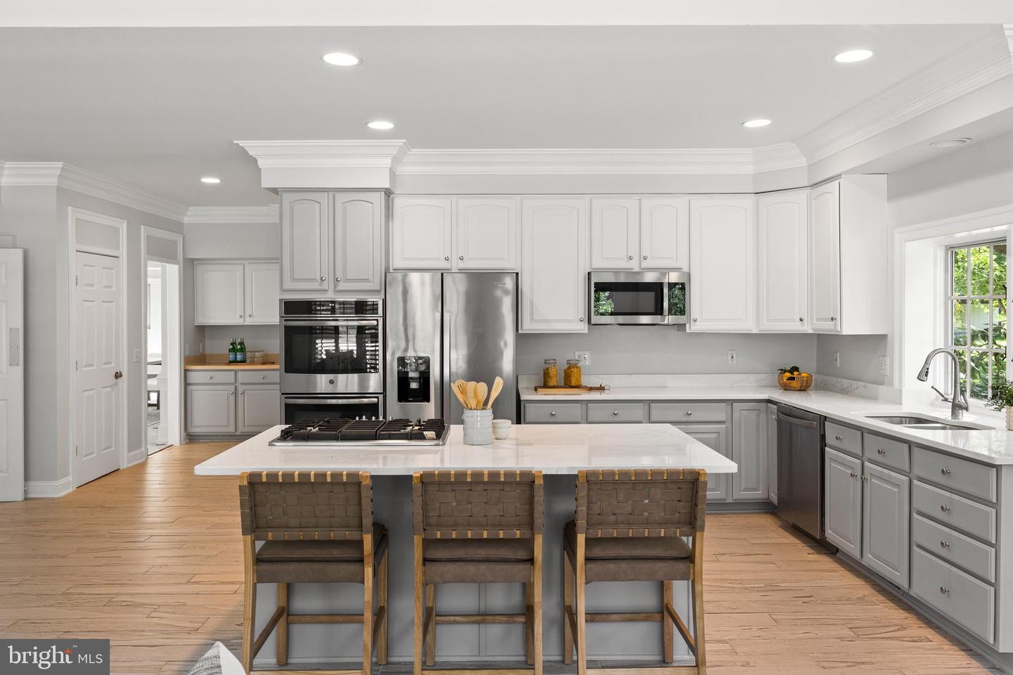 1418 WOODHURST BLVD, MCLEAN, Virginia 22102, 6 Bedrooms Bedrooms, ,5 BathroomsBathrooms,Residential,For sale,1418 WOODHURST BLVD,VAFX2236692 MLS # VAFX2236692