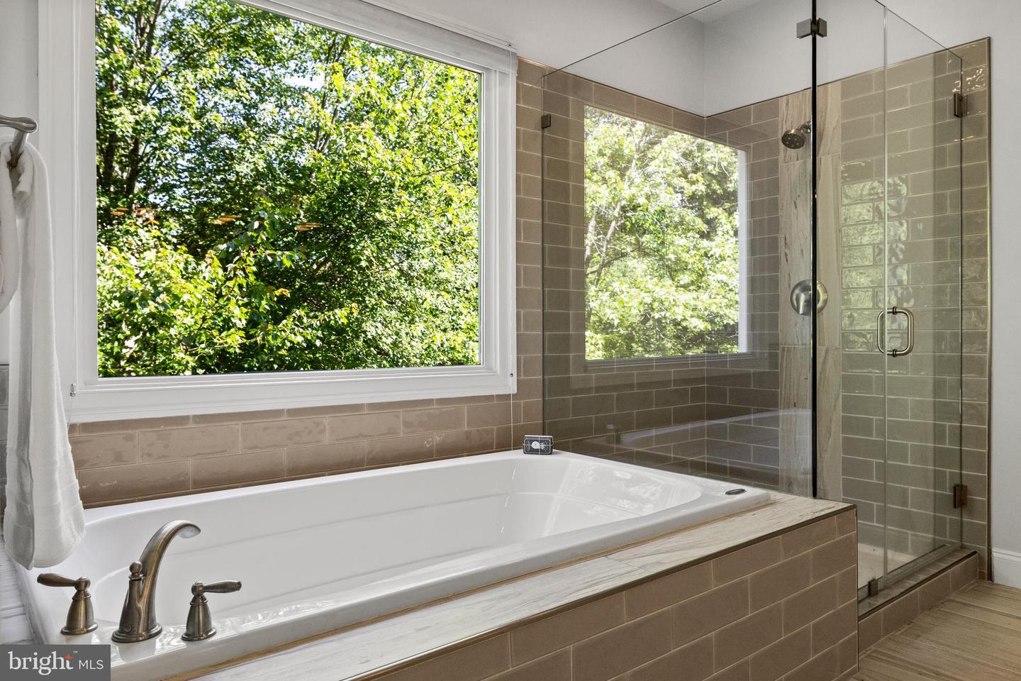 1418 WOODHURST BLVD, MCLEAN, Virginia 22102, 6 Bedrooms Bedrooms, ,5 BathroomsBathrooms,Residential,For sale,1418 WOODHURST BLVD,VAFX2236692 MLS # VAFX2236692