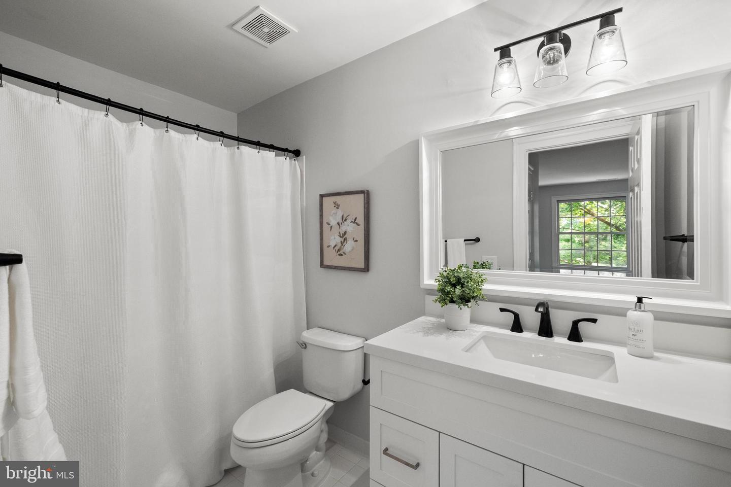 1418 WOODHURST BLVD, MCLEAN, Virginia 22102, 6 Bedrooms Bedrooms, ,5 BathroomsBathrooms,Residential,For sale,1418 WOODHURST BLVD,VAFX2236692 MLS # VAFX2236692