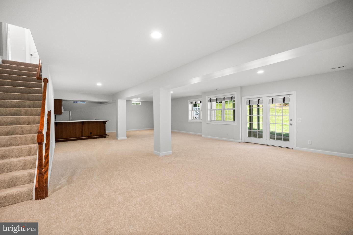 1418 WOODHURST BLVD, MCLEAN, Virginia 22102, 6 Bedrooms Bedrooms, ,5 BathroomsBathrooms,Residential,For sale,1418 WOODHURST BLVD,VAFX2236692 MLS # VAFX2236692