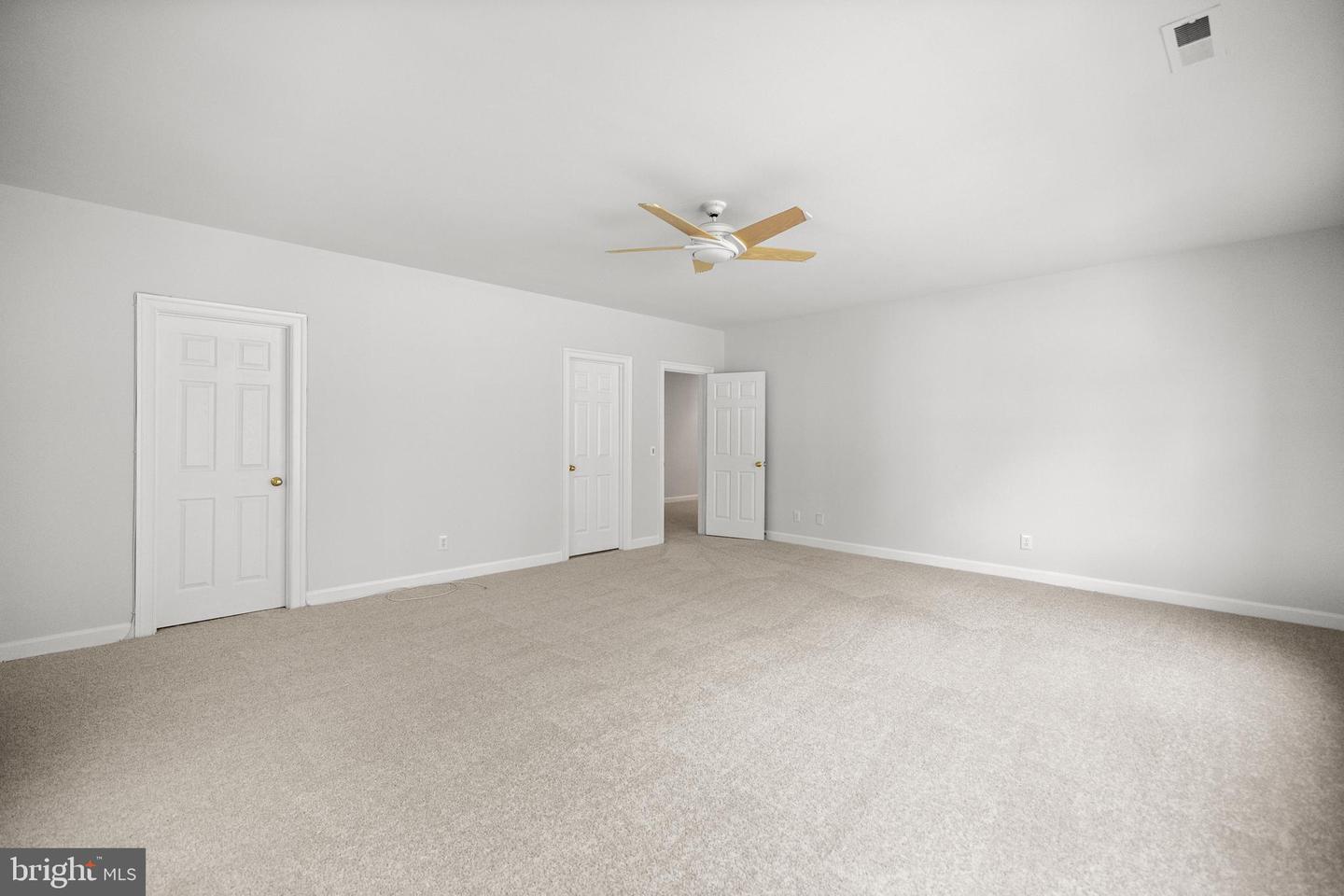 1418 WOODHURST BLVD, MCLEAN, Virginia 22102, 6 Bedrooms Bedrooms, ,5 BathroomsBathrooms,Residential,For sale,1418 WOODHURST BLVD,VAFX2236692 MLS # VAFX2236692